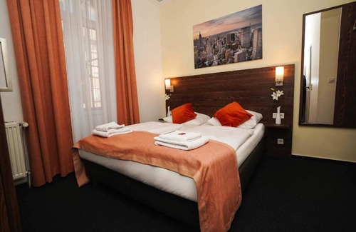 Gutleutviertel Hotel | Hotel Little Paris