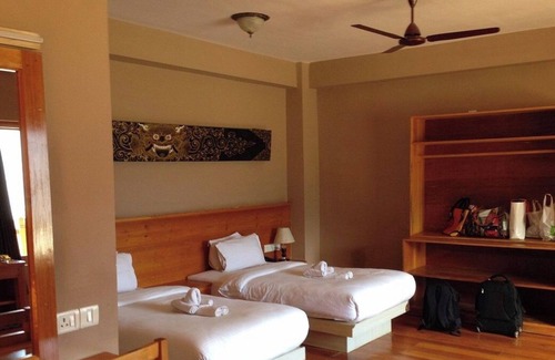 Punakha Hotel | Hotel Lobesa