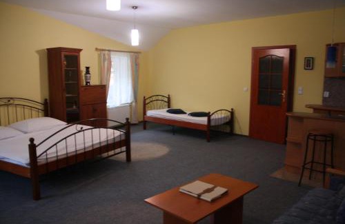 Vysehorovice Hotel | Hotel Lony