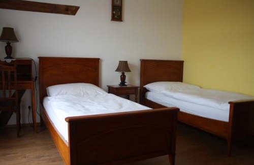 Vysehorovice Hotel | Hotel Lony