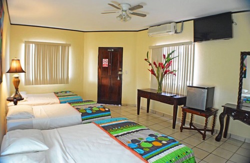 Chinandega Hotel | Hotel Los Balcones De Chinandega