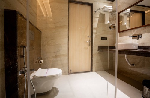 Patia Hotel | HOTEL LUCKY INDIA