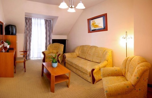 Albertfalva Hotel | Hotel Luna