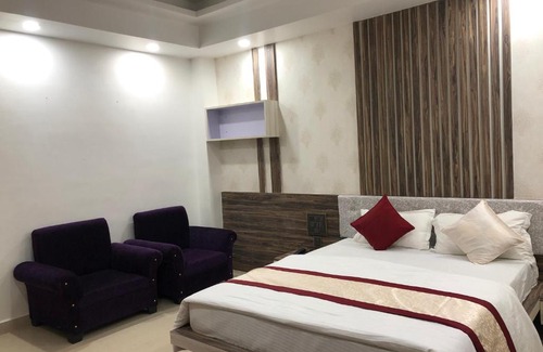 Bodh Gaya Hotel | Hotel M K Plaza