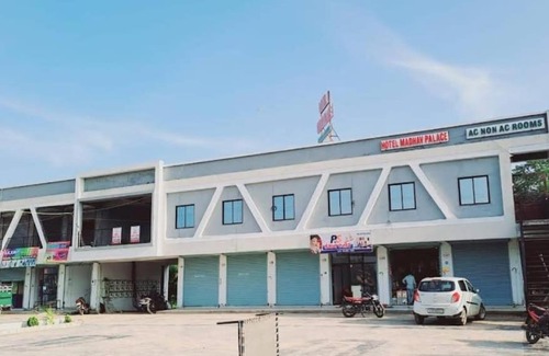 Pithai House | HOTEL MADHAV PALACE