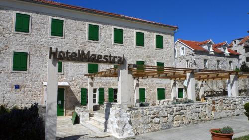 Prvic Luka Hotel | Hotel Maestral