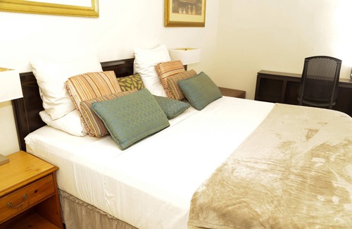 Freetown Hotel | Hotel Mallika Company SL