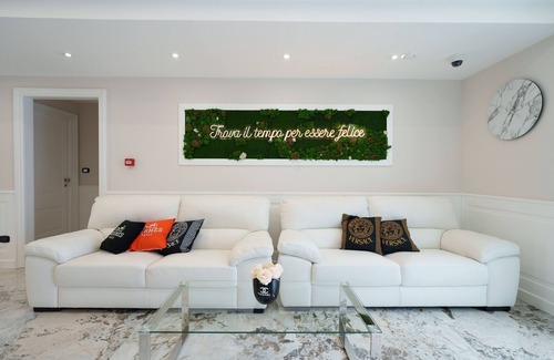 Varcaturo Hotel | Hotel Manuela