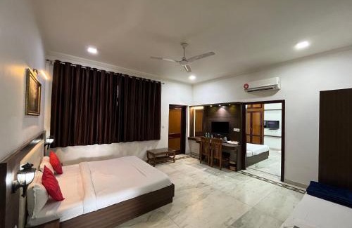 Rakabganj Hotel | Hotel Marc Royal