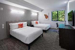 North Hollywood Hotel | Hotel Mariposa