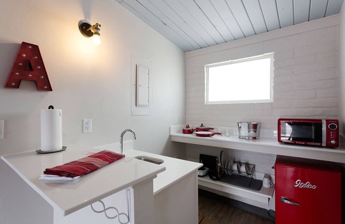 Tucson Hotel | Hotel McCoy - Art, Coffee, Beer, Wine