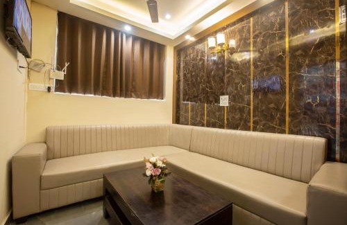 Sector 62 Bed & Breakfast | Hotel Mehak Palace By Aura