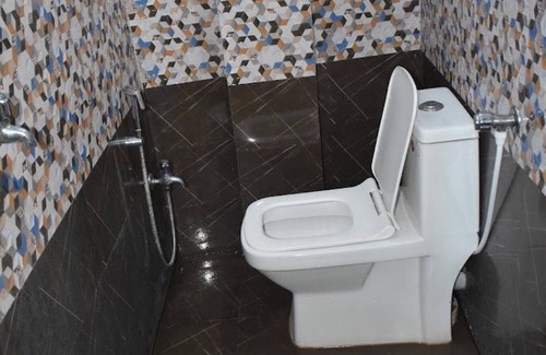 Berhampur Hotel | Hotel Meridian Murshidabad