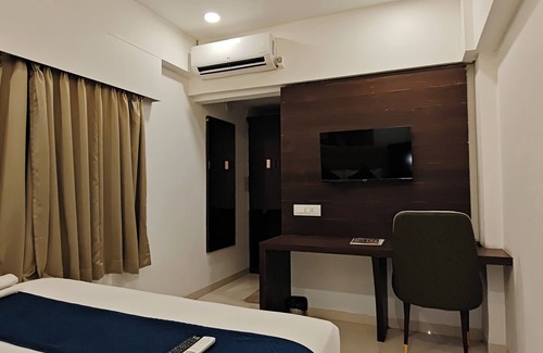 Indore Hotel | Hotel Meritel Grande Vijay Nagar Indore MP is a 40 room property with restaurant