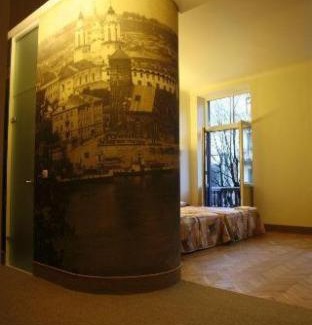 Liberty Avenue Hotel | Hotel Metropolis
