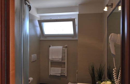 Lido di Capo Portiere Hotel | Hotel Miramare