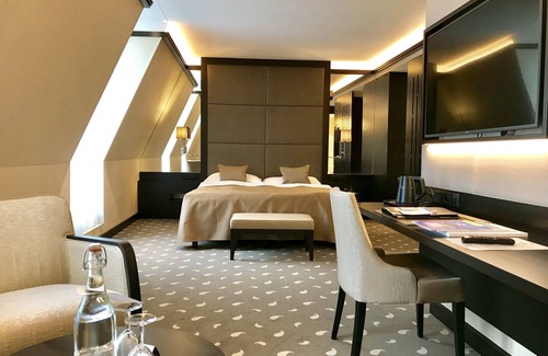 Lucerne Hotel | Hotel Monopol
