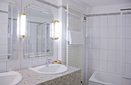Gutleutviertel Hotel | Hotel Monopol