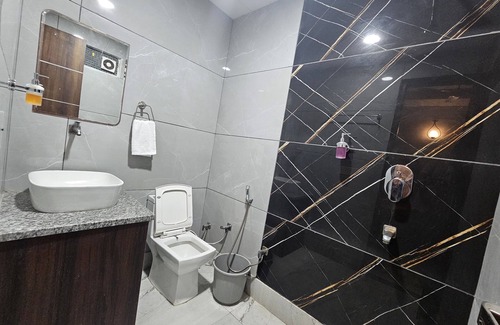Noida House | Hotel MoonLit Noida