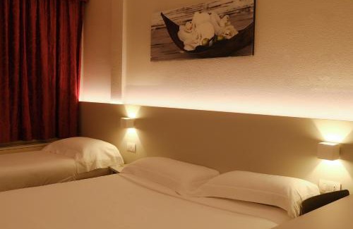 Trezzano sul Naviglio Hotel | Hotel Motel 2000