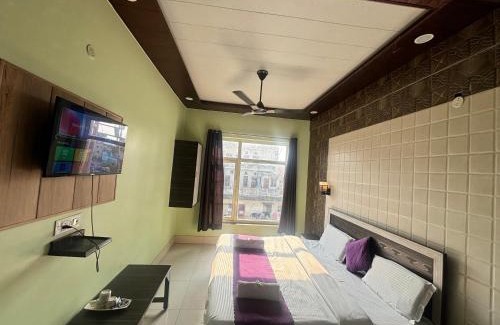Jwalapur Hotel | Hotel Mother land near ganga ghat