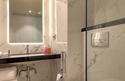 Ghansoli Hotel | Hotel Mumbai House Ghansoli