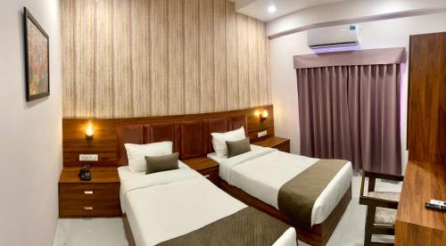 Indore Apartment | Hotel Mumbai House-LIG Behind CHL Hospital