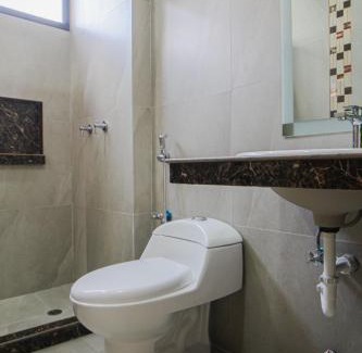 Garzota House | Hotel Murali - Cerca del Aeropuerto de Guayaquil