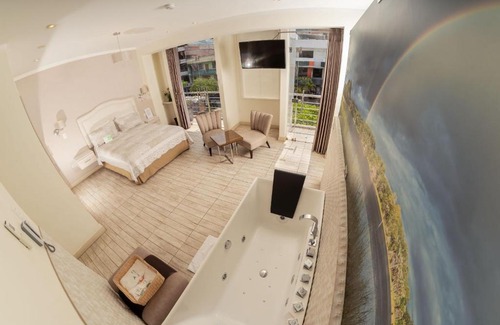 Tingo Maria Hotel | Hotel Natural Green Lounge