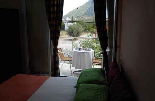 Kamena Vourla Hotel | Hotel Neon Astron