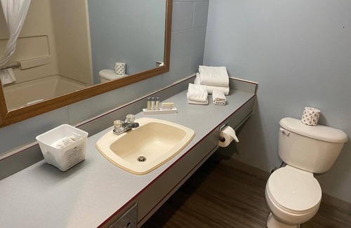 Slave Lake Hotel | Hotel Northern Star