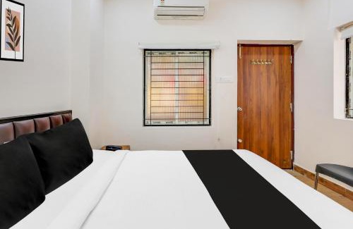 MVP Colony Hotel | Hotel O A1 Premium AC Rooms
