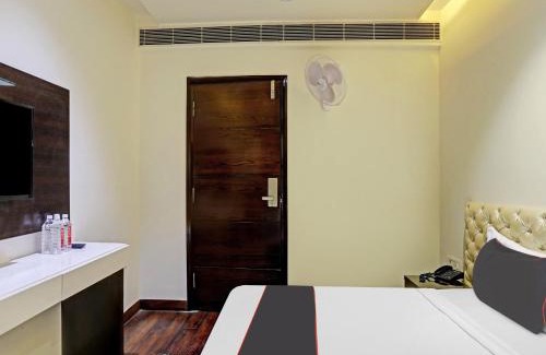 Anand Vihar Hotel | Hotel O Adarsh Nagar Metro Station Delhi Formerly Family Inn