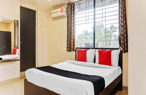 Wagholi Hotel | Hotel O Log Inn Plaza