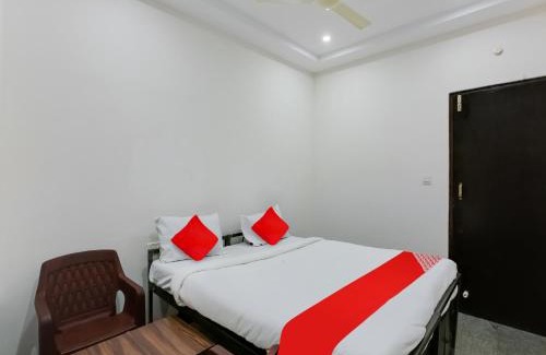 Rajajinagar Hotel | Hotel O Manjushree Boarding & Lodging nearby Dr.BR Ambedkar Stadium Basveshwar nagar
