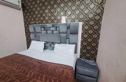 Ghaziabad Hotel | Hotel O Metro