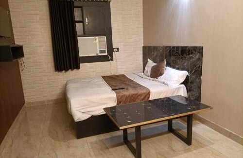 Phulpur Hotel | Hotel O R J Hotel