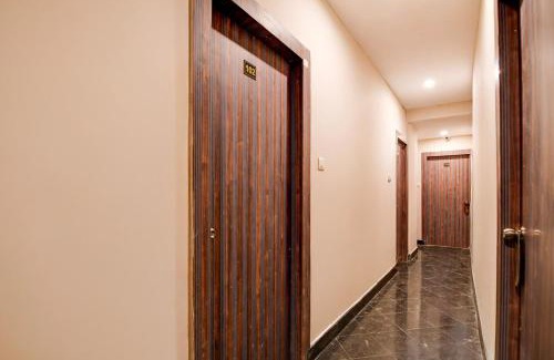 Kalighat Hotel | Hotel O The Lake Regency