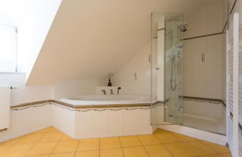 City Centre Hotel | Hotel Ontario