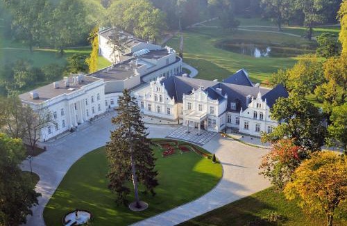 Turzno Hotel | Hotel Pałac Romantyczny