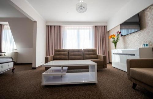 Narol Hotel | Hotel Pałacowa