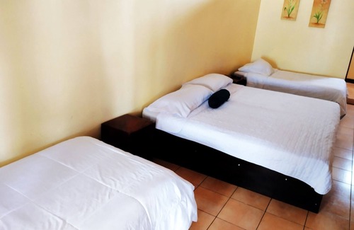 Carmen Bed & Breakfast | Hotel Pacande only 2km from airport Costa Rica