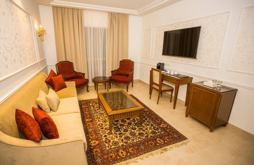 Arrondissement El Bosten Hotel | Hotel Palais Royal