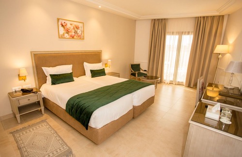 Arrondissement El Bosten Hotel | Hotel Palais Royal