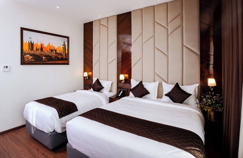 BTM Layout Hotel | Hotel Paramos Meeds
