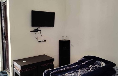 Haldwani Hotel | Hotel Parwatanchal Restaurant & Party