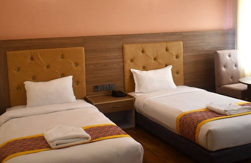 Pokhara Hotel | Hotel Pauwa Pokhara