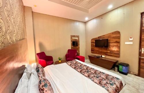 Zirakpur House | Hotel pearl Grand
