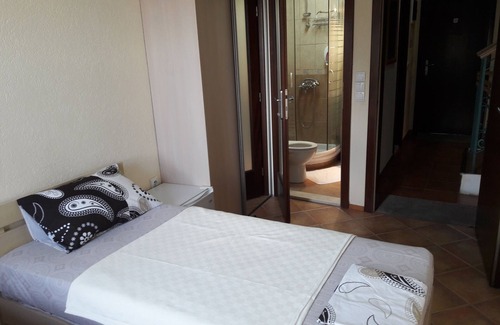 Virpazar Hotel | Hotel Pelikan