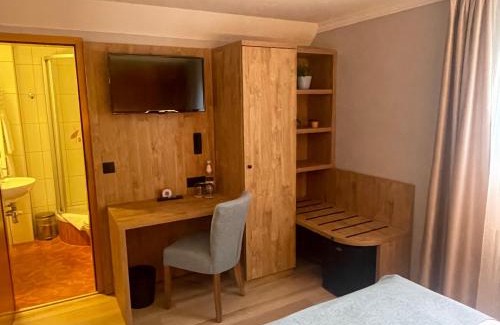 Reichenberg House | Hotel "Pension Marlis"